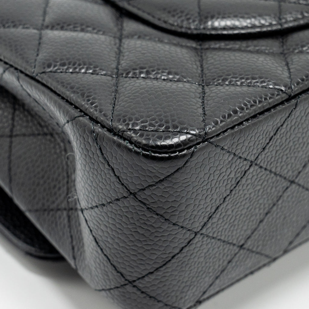 CHANEL MEDIUM CLASSIC DOUBLE FLAP BAG CAVIAR BLACK GHW (MICROCHIP)