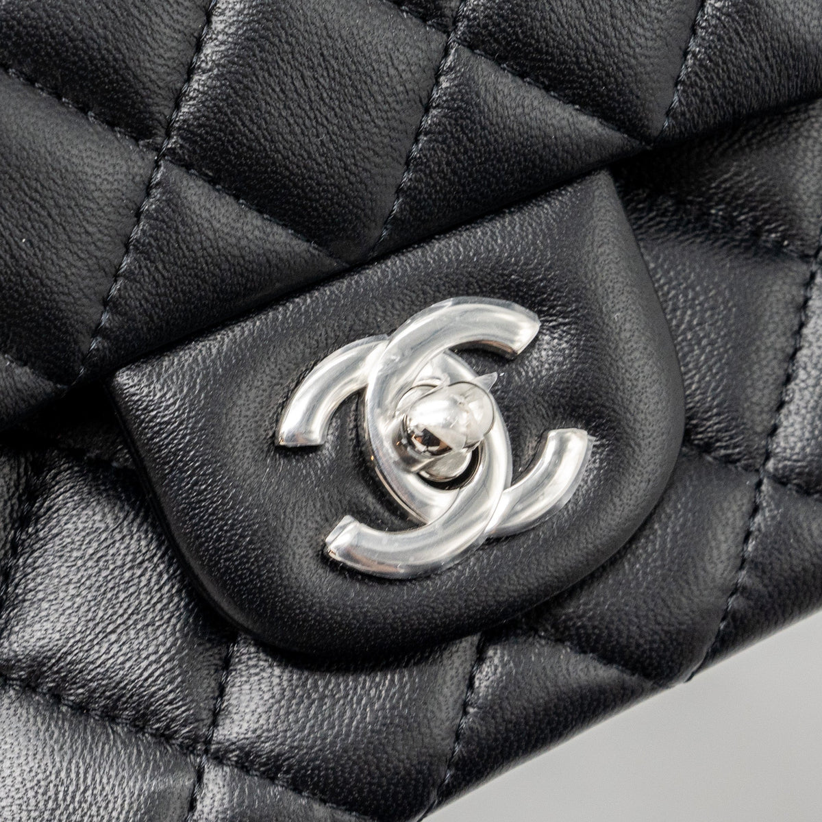 CHANEL MINI RECTANGULAR FLAP BAG LAMBSKIN BLACK SHW (MICROCHIP)