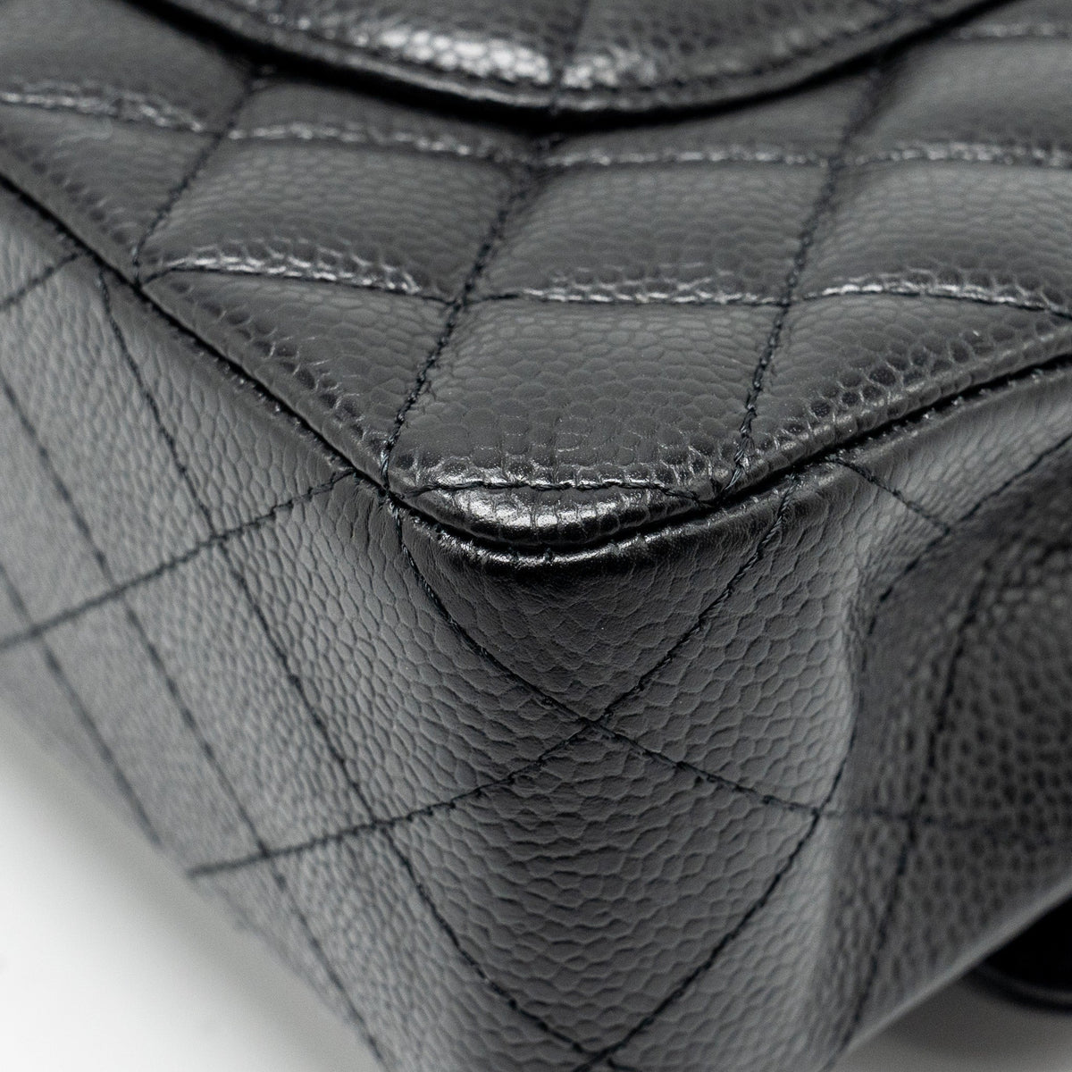 CHANEL MEDIUM CLASSIC DOUBLE FLAP BAG CAVIAR BLACK GHW (MICROCHIP)