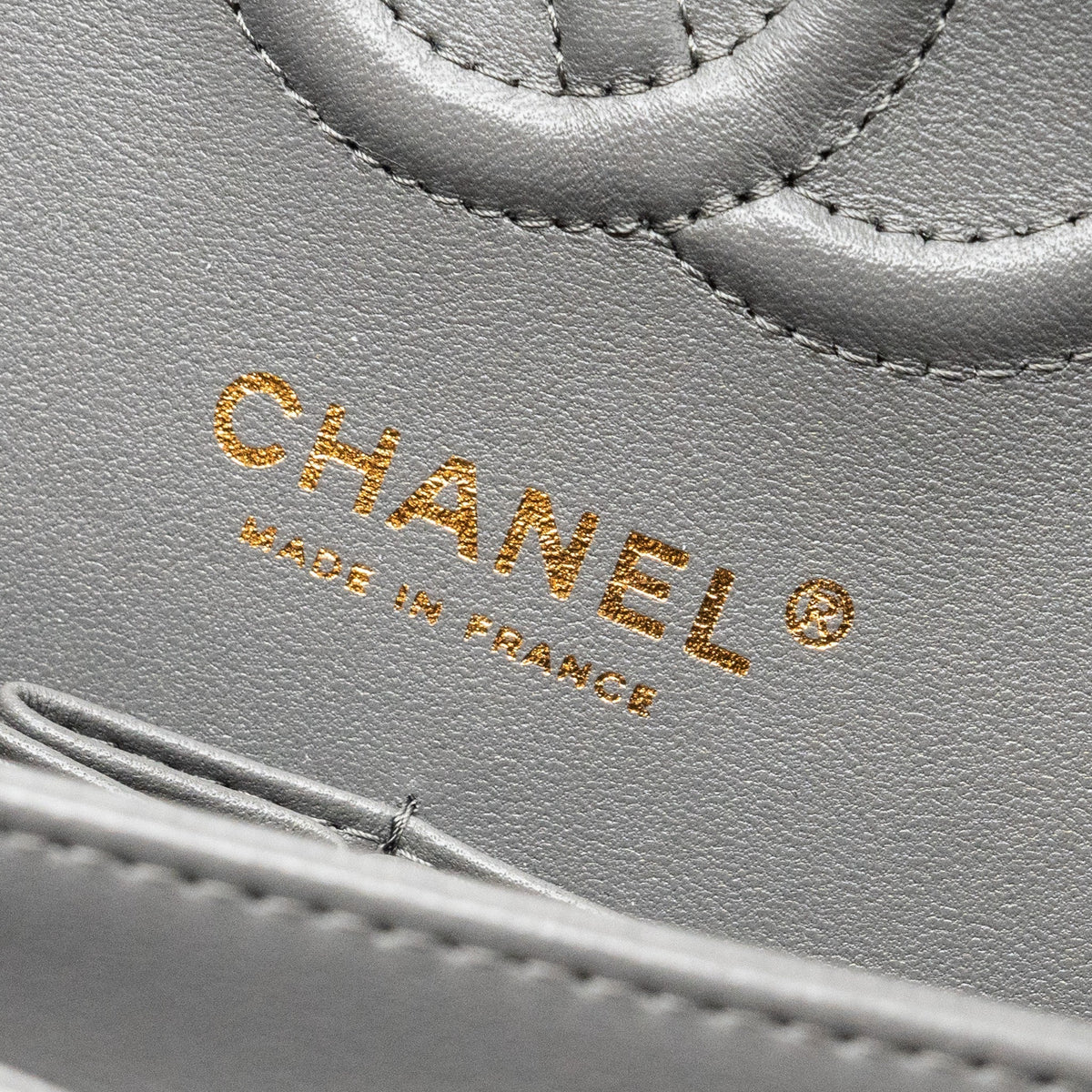 CHANEL 22A SMALL CLASSIC DOUBLE FLAP BAG LAMBSKIN GREY LGHW(MICROCHIP)