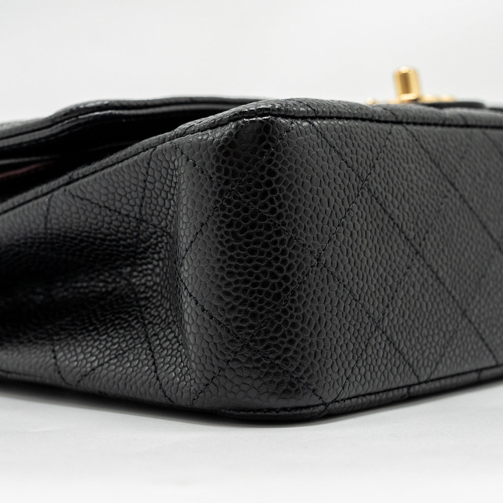 CHANEL MEDIUM CLASSIC DOUBLE FLAP BAG CAVIAR BLACK GHW (MICROCHIP)