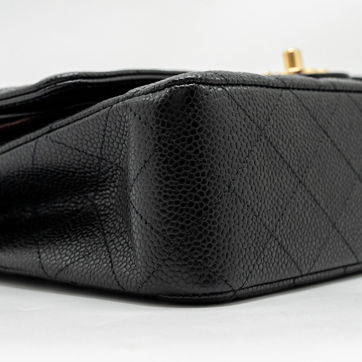 CHANEL MEDIUM CLASSIC DOUBLE FLAP BAG CAVIAR BLACK GHW (MICROCHIP)