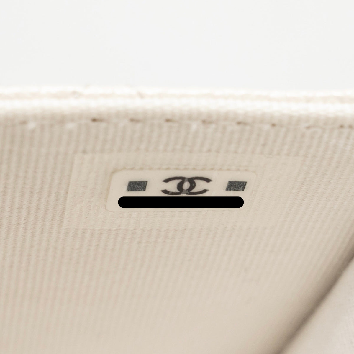 CHANEL JEWELLERY CC MINI FLAP CLUTCH WITH CHAIN CAVIAR PEARLY WHITE LGHW (MICROCHIP)