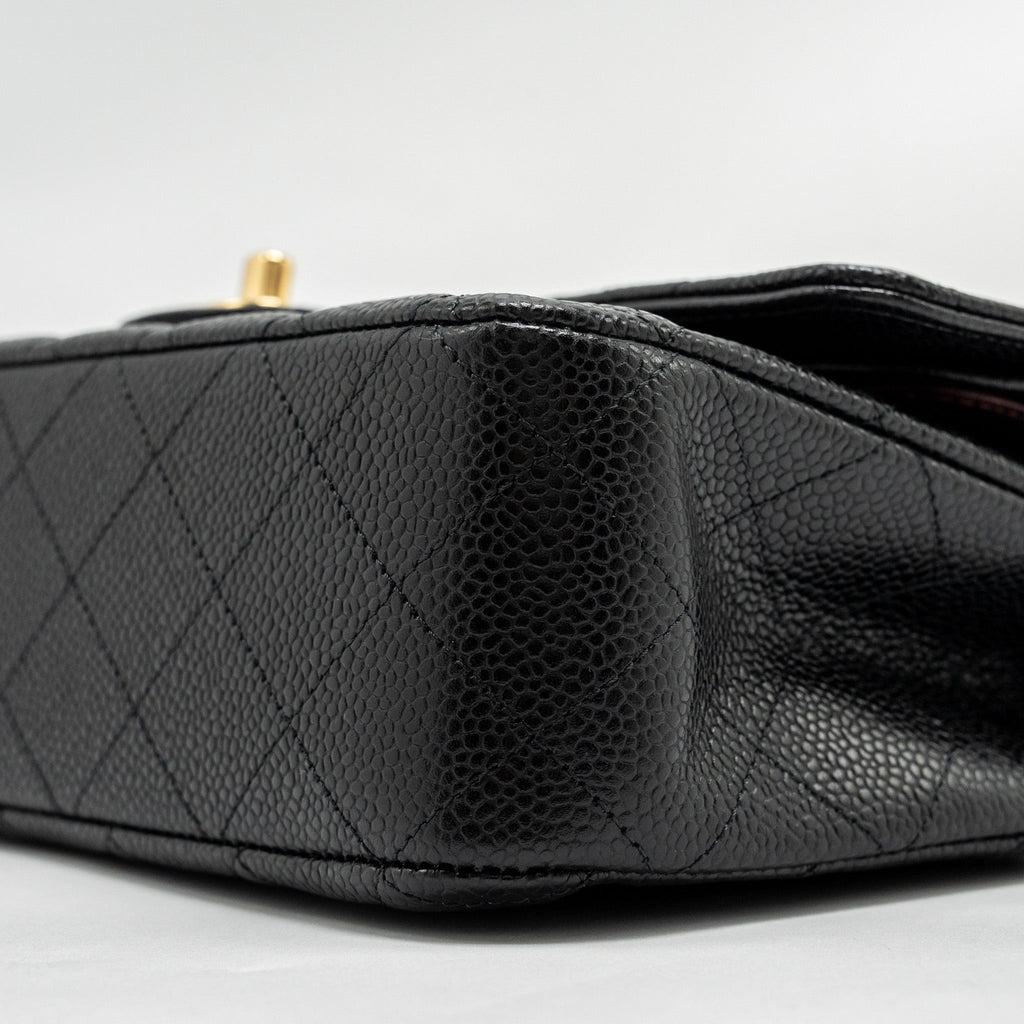 CHANEL MEDIUM CLASSIC DOUBLE FLAP BAG CAVIAR BLACK GHW (MICROCHIP)