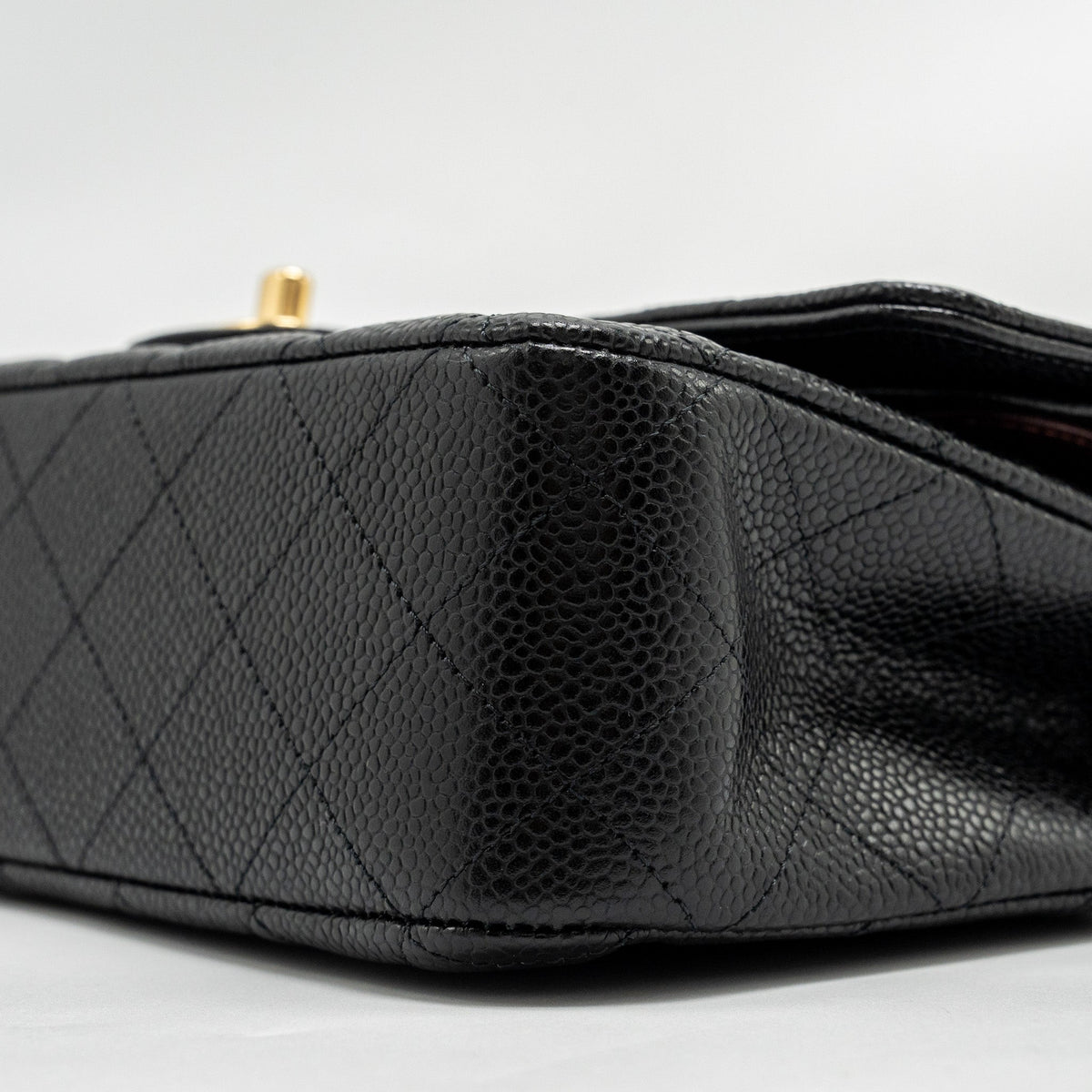 CHANEL MEDIUM CLASSIC DOUBLE FLAP BAG CAVIAR BLACK GHW (MICROCHIP)