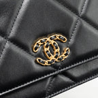 CHANEL 19 WALLET ON CHAIN LAMBSKIN BLACK MULTICOLOUR HARDWARE