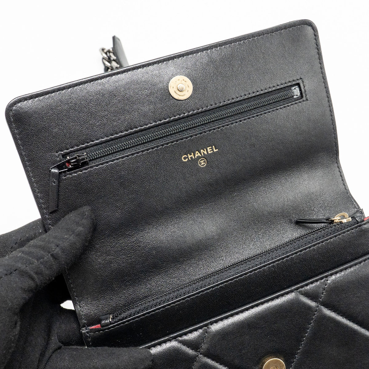 CHANEL 19 WALLET ON CHAIN LAMBSKIN BLACK MULTICOLOUR HARDWARE