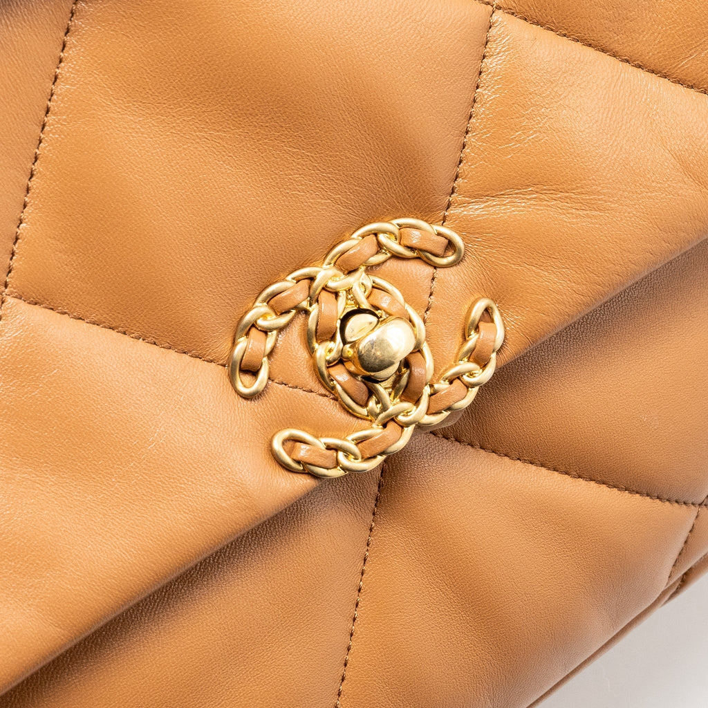 CHANEL LARGE 19 BAG 30CM LAMBSKIN CARAMEL MULTICOLOUR HARDWARE (MICROCHIP)
