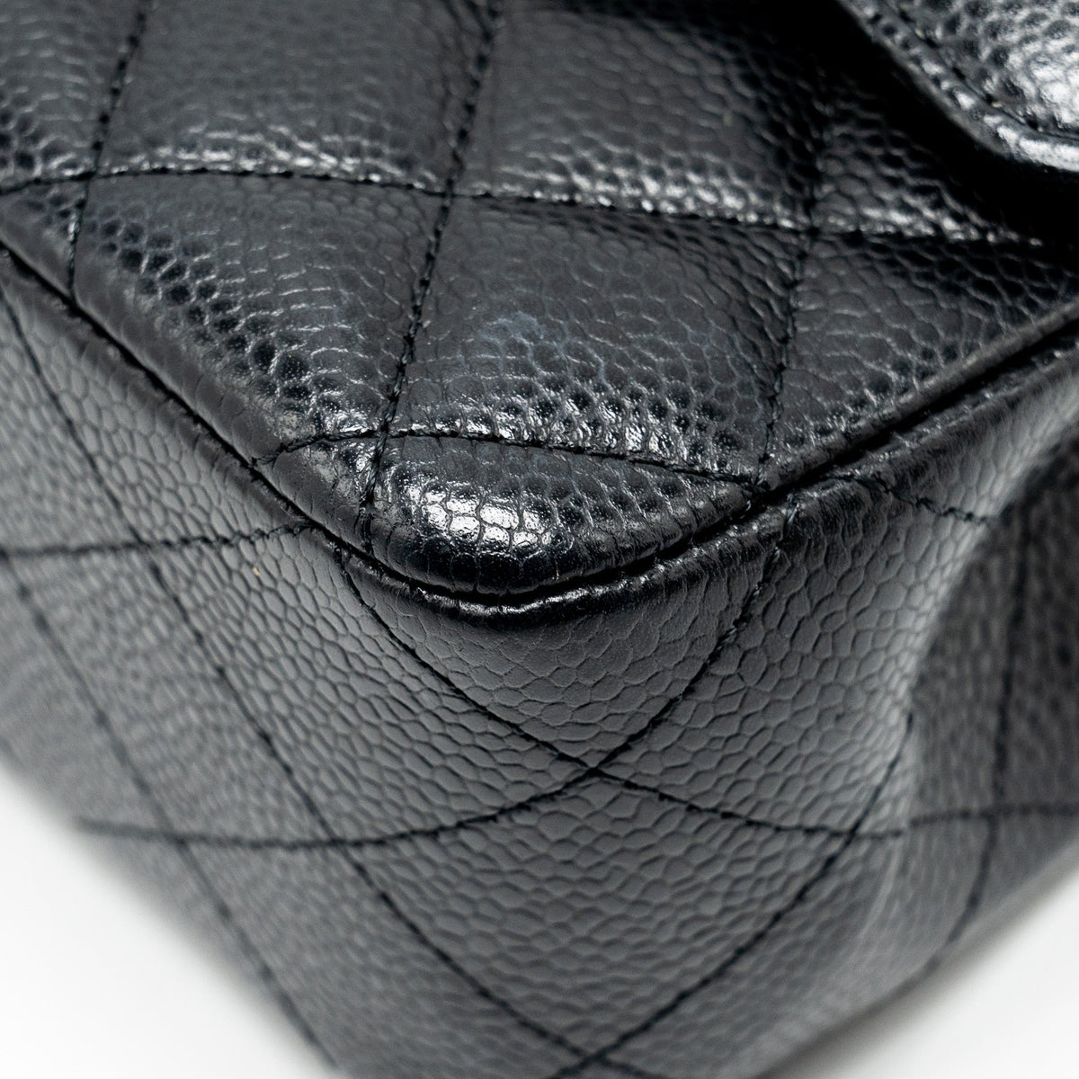 CHANEL MEDIUM CLASSIC DOUBLE FLAP BAG CAVIAR BLACK SHW (MICROCHIP)