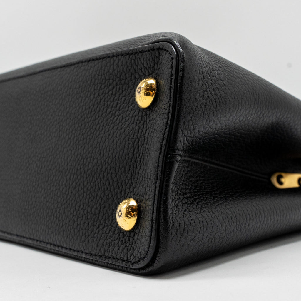 LOUIS VUITTON CAPUCINES MM CALFSKIN BLACK GHW