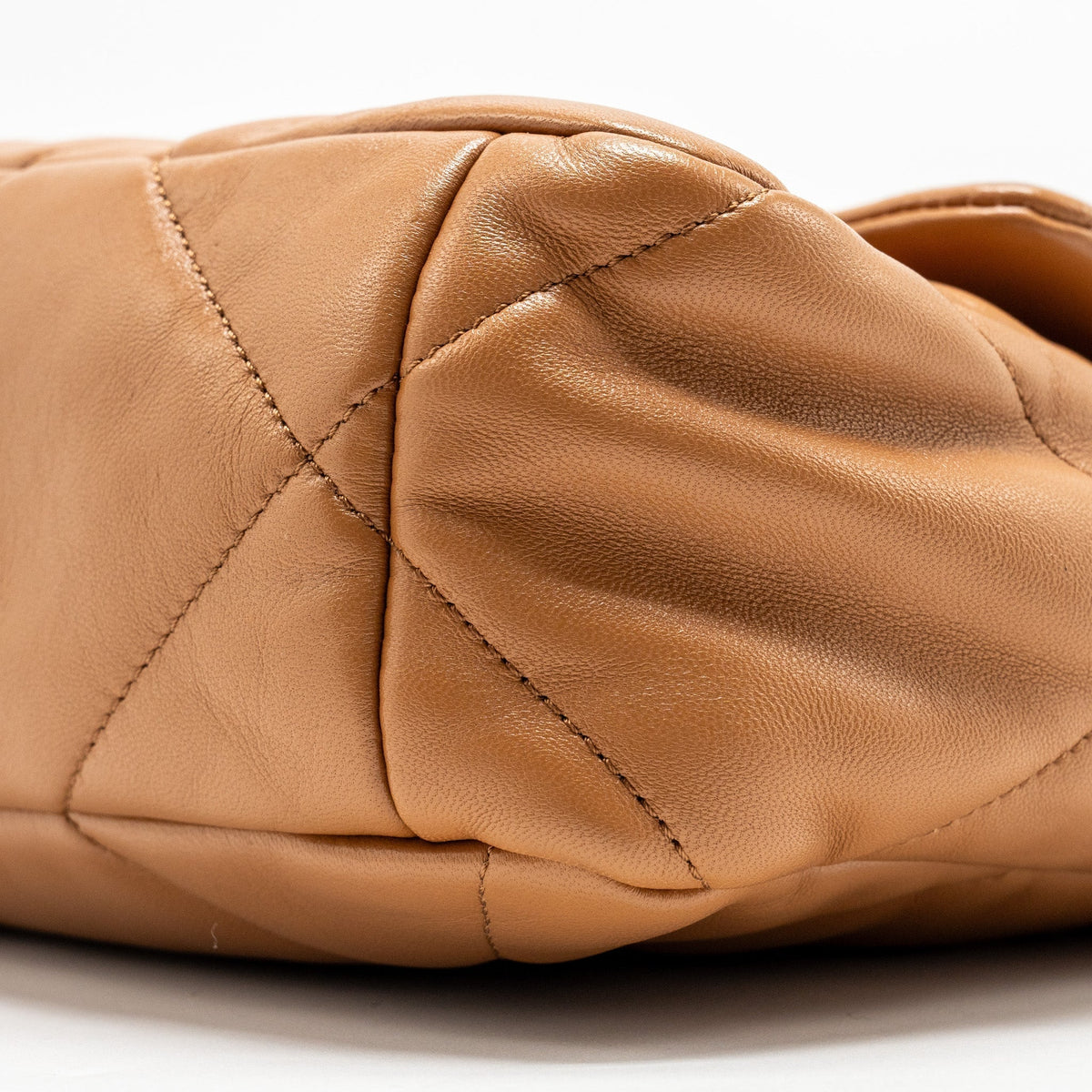 CHANEL LARGE 19 BAG 30CM LAMBSKIN CARAMEL MULTICOLOUR HARDWARE (MICROCHIP)