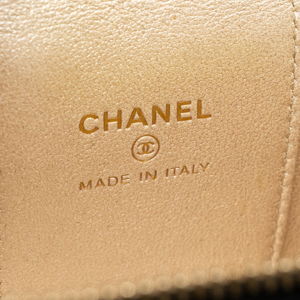 Chanel detail cc logo mini vanity case with chain lambskin black GHW (microchip)