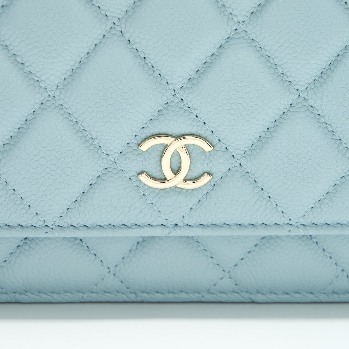 CHANEL 22P WALLET ON CHAIN WITH CC LOGO CHAIN CAVIAR LIGHT BLUE LGHW