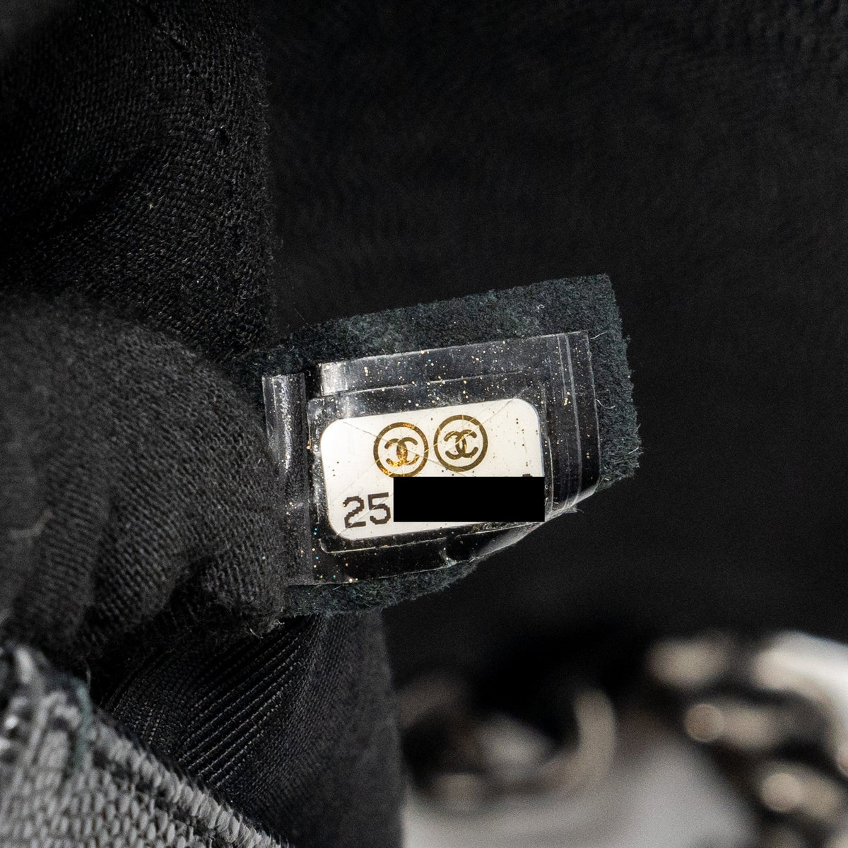 CHANEL MEDIUM BOY BAG CAVIAR BLACK RUTHENIUM HARDWARE
