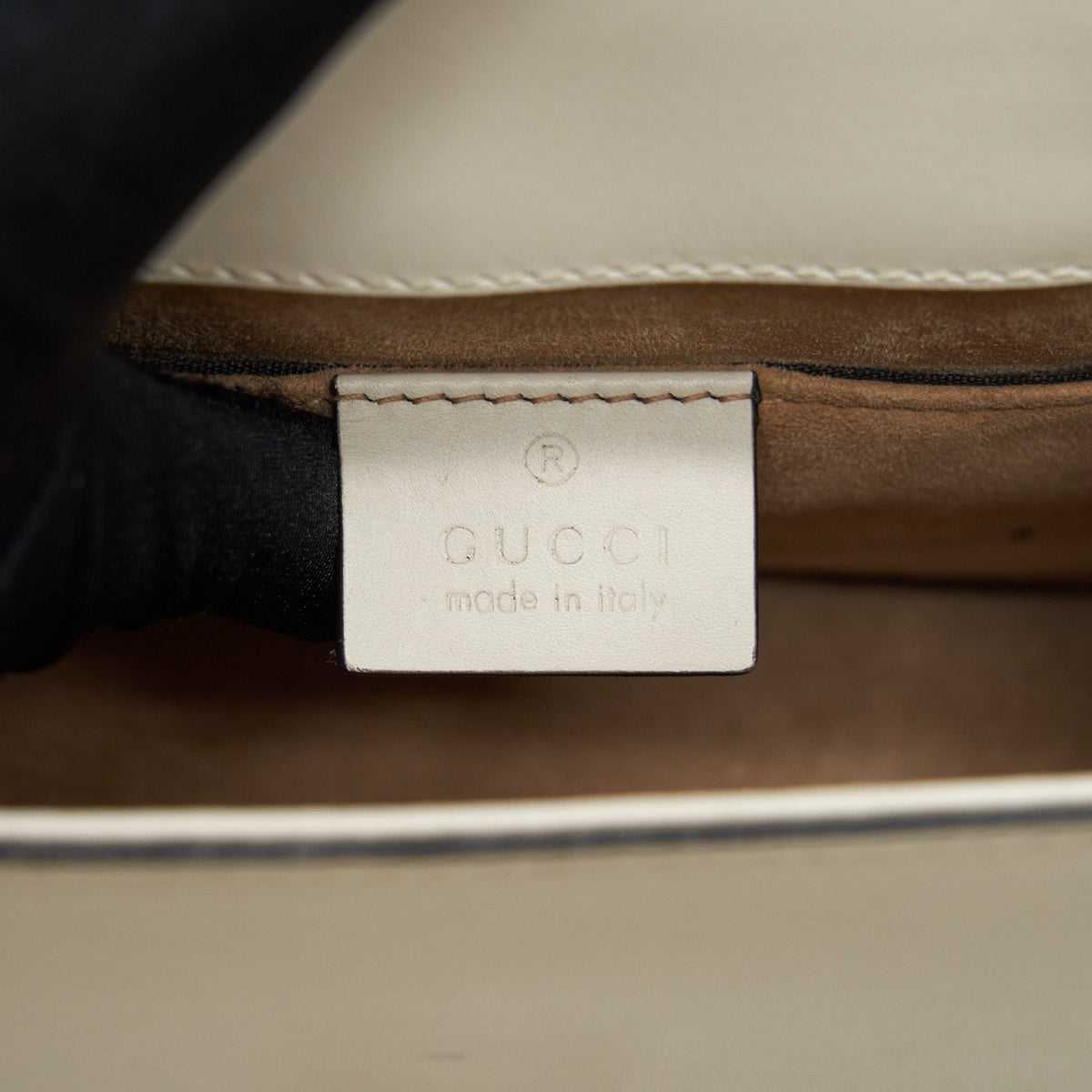 GUCCI MINI SYLVIE CROSSBODY CHAIN BAG WHITE