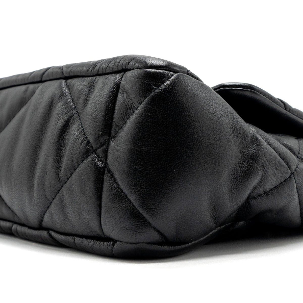 CHANEL MEDIUM 19 BAG GOATSKIN BLACK MULTICOLOUR HARDWARE