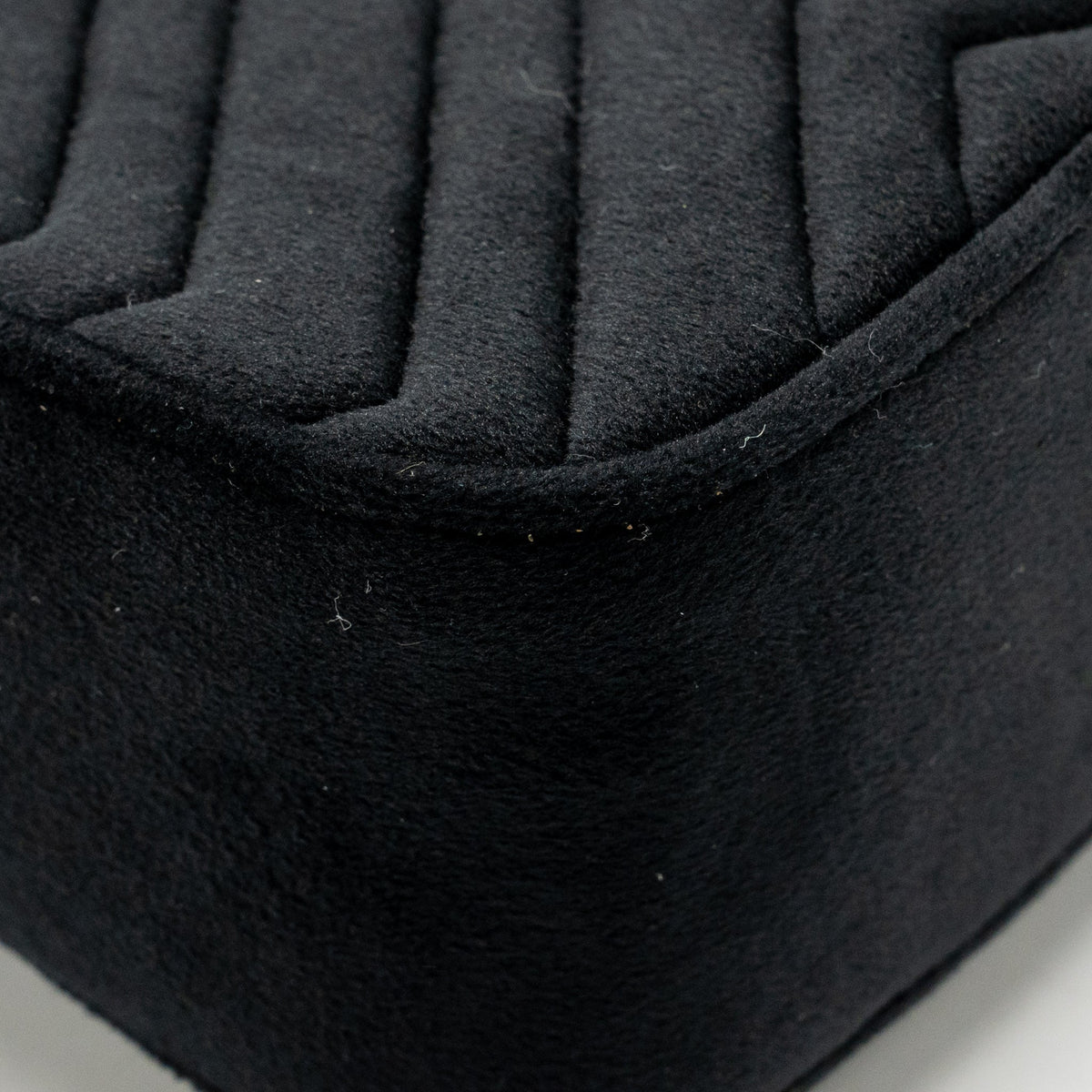 Gucci Medium GG Marmont Shoulder Bag Velvet Black GHW