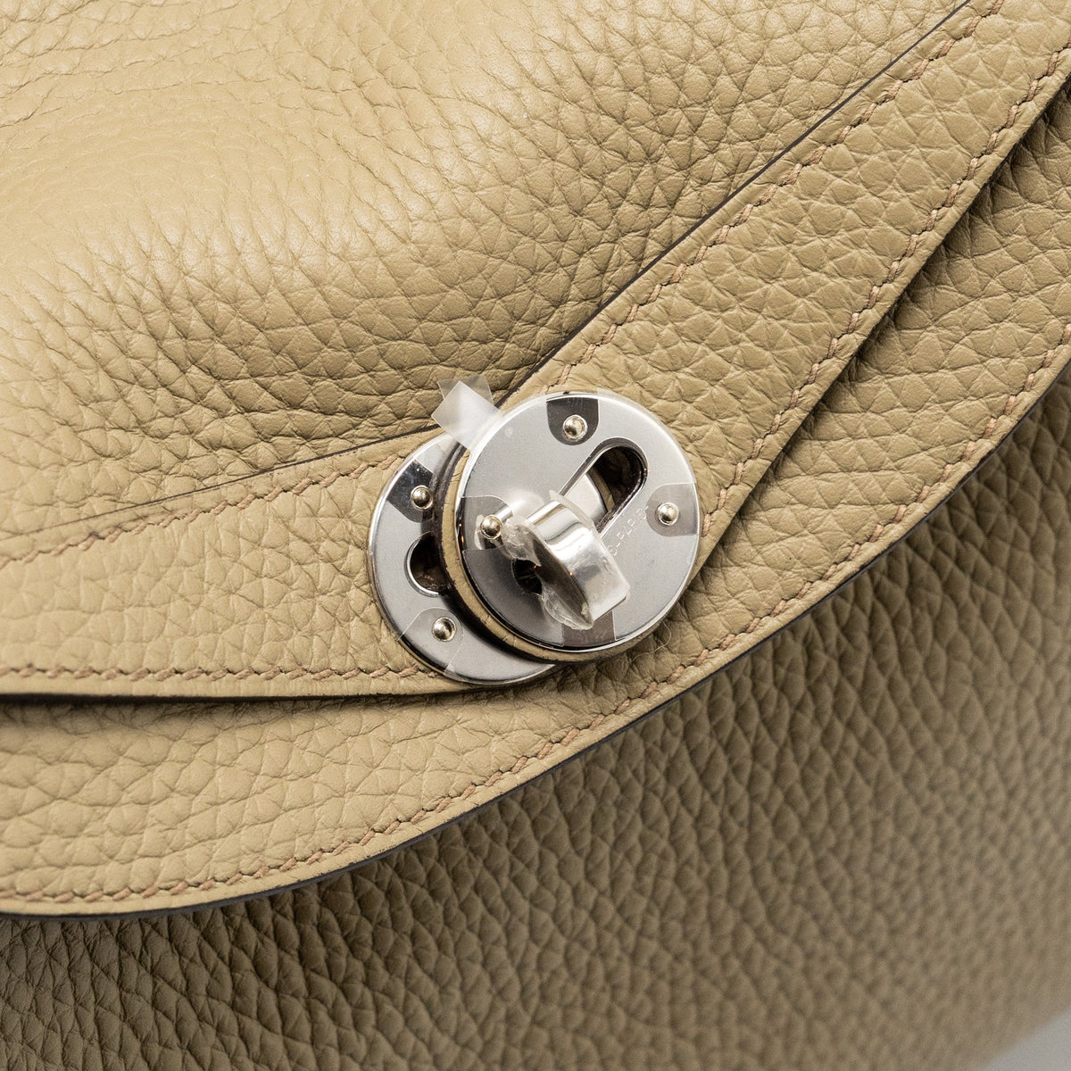 HERMES LINDY 26 CLEMENCE 8Q BEIGE MARFA SHW