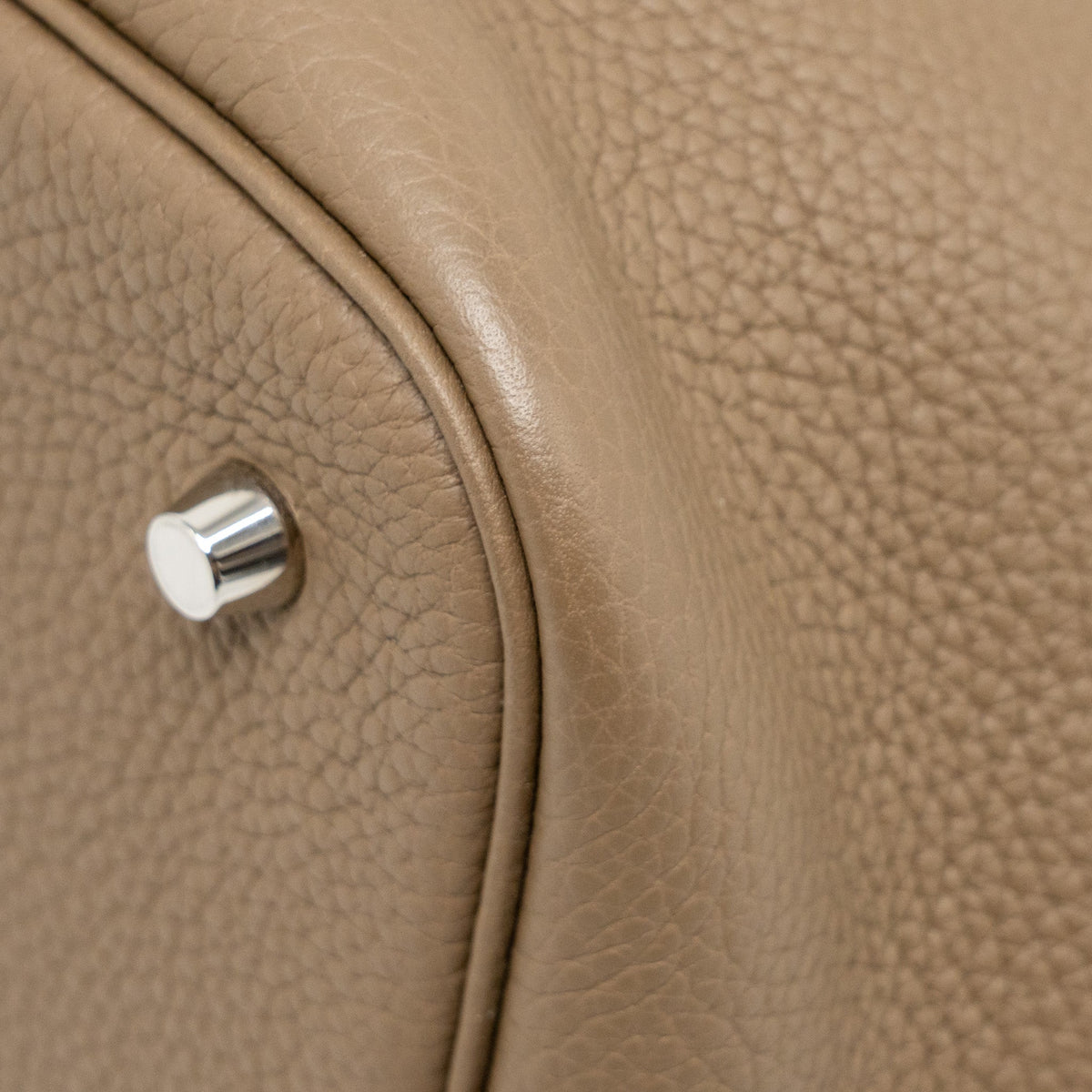 HERMES Picotin 22 Lock Bag Clemence Etoupe SHW