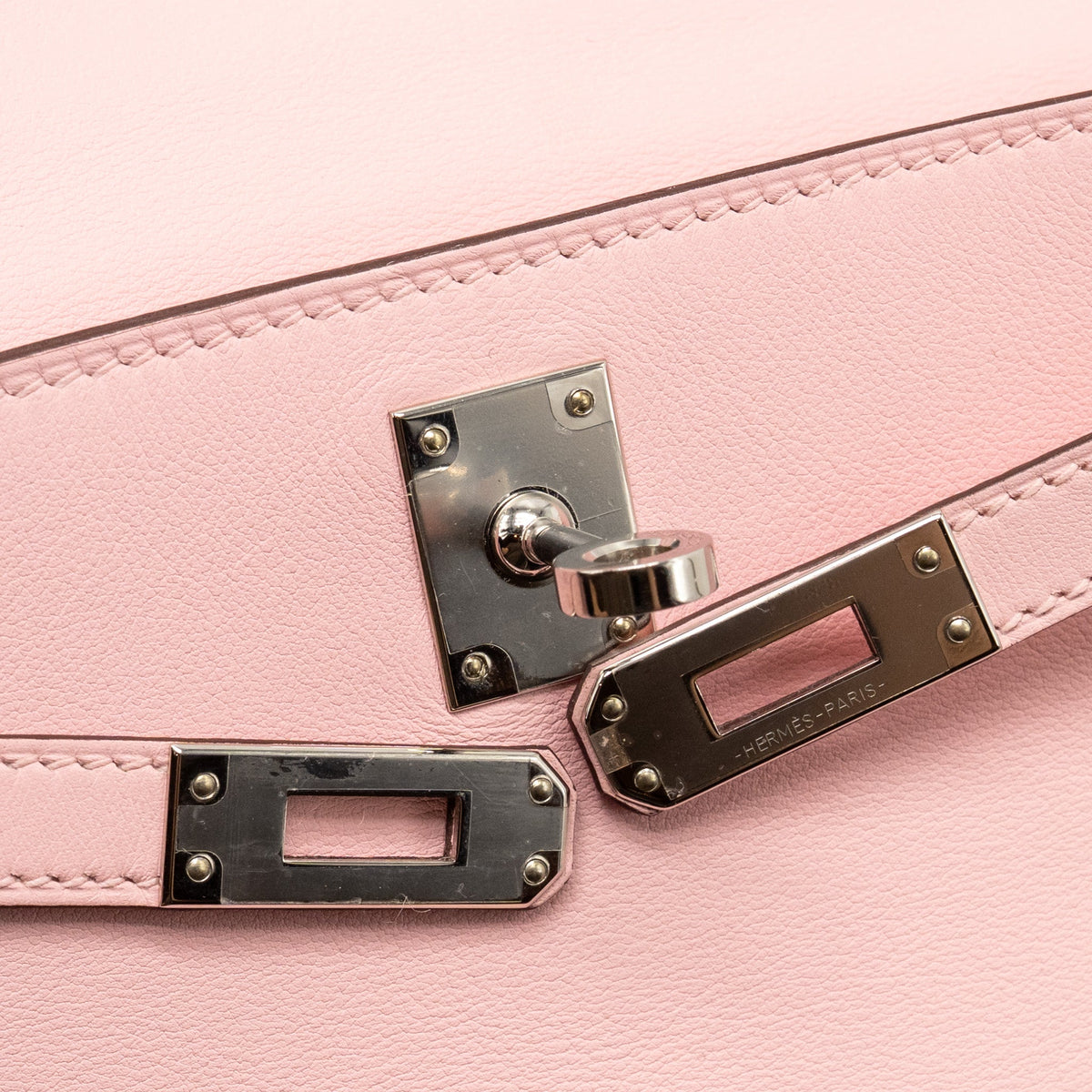 Hermes kelly Pochette swift 3Q Rose Sakura SHW