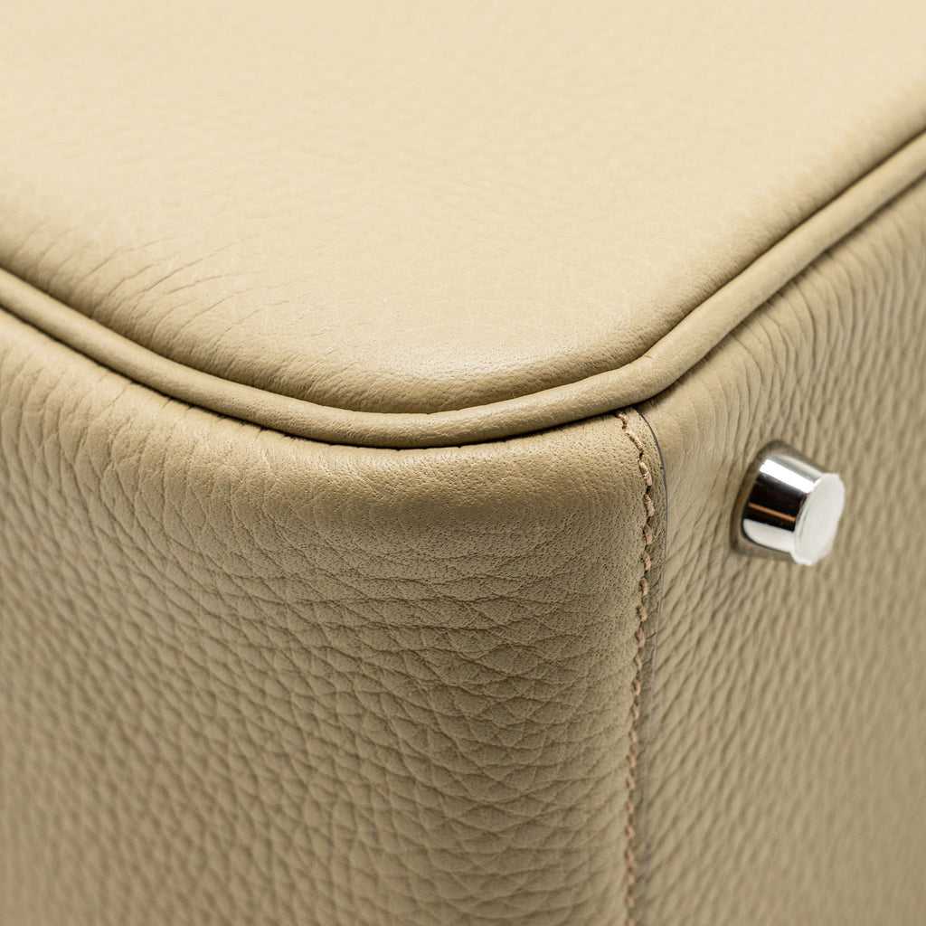Hermes Lindy 26 Clemence 8Q Beige Marfa SHW