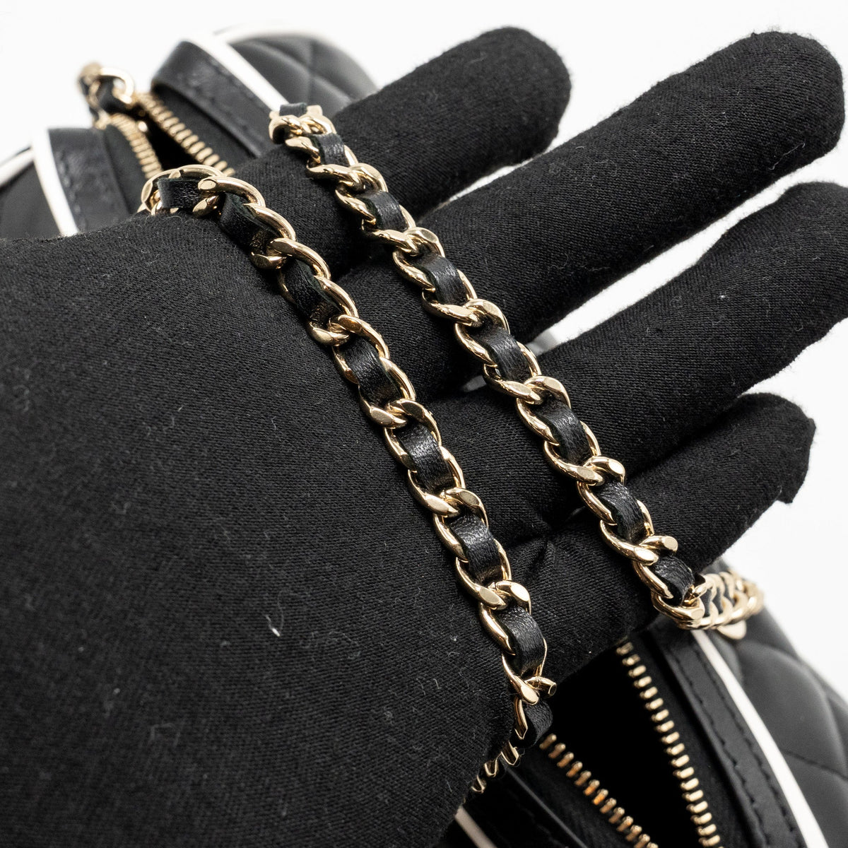 CHANEL 25P QUILTED BOWLING BAG LAMBSKIN BLACK LGHW (MICROCHIP)