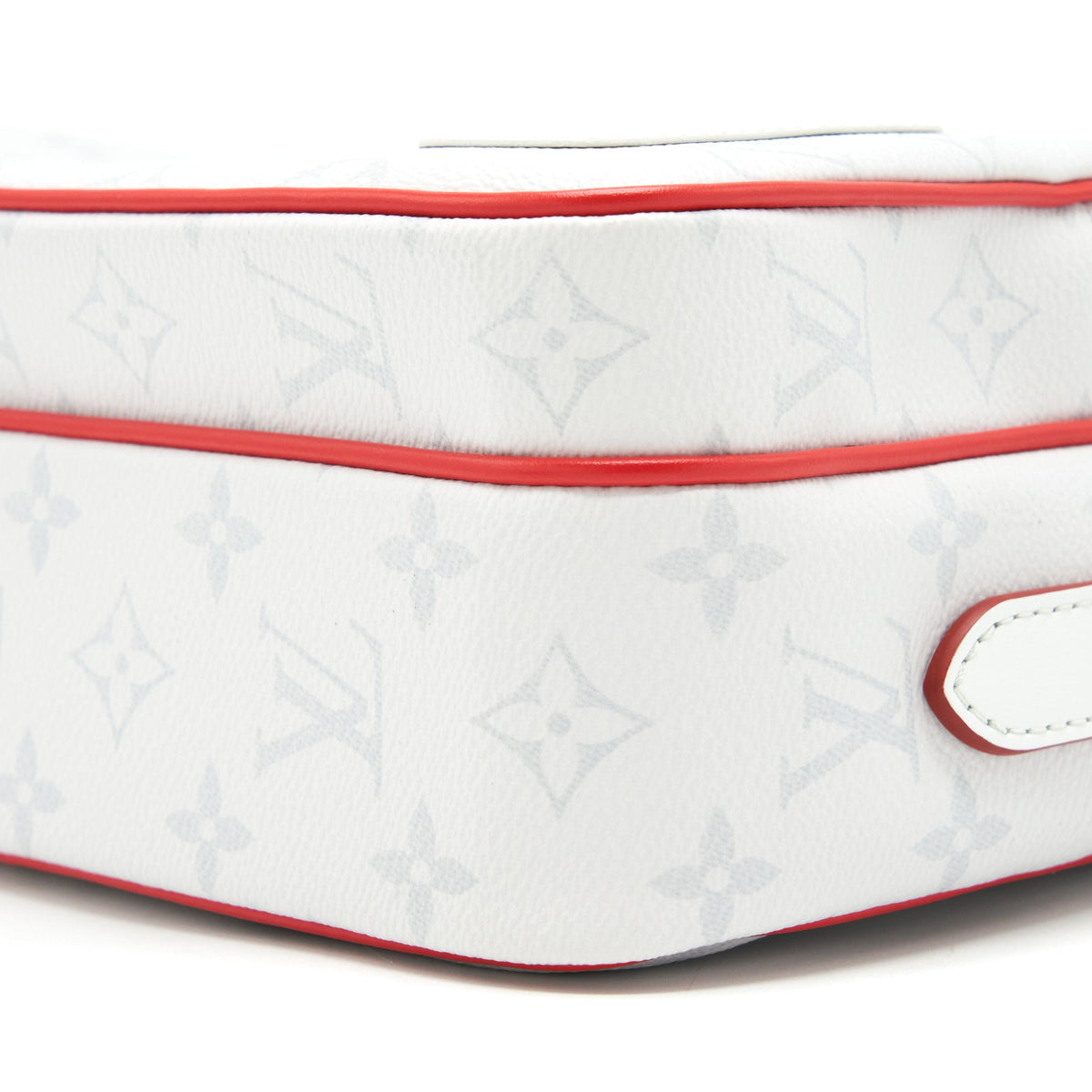 LOUIS VUITTON 2020 LV X NBA WHITE MONOGRAM NIL MESSENGER BAG