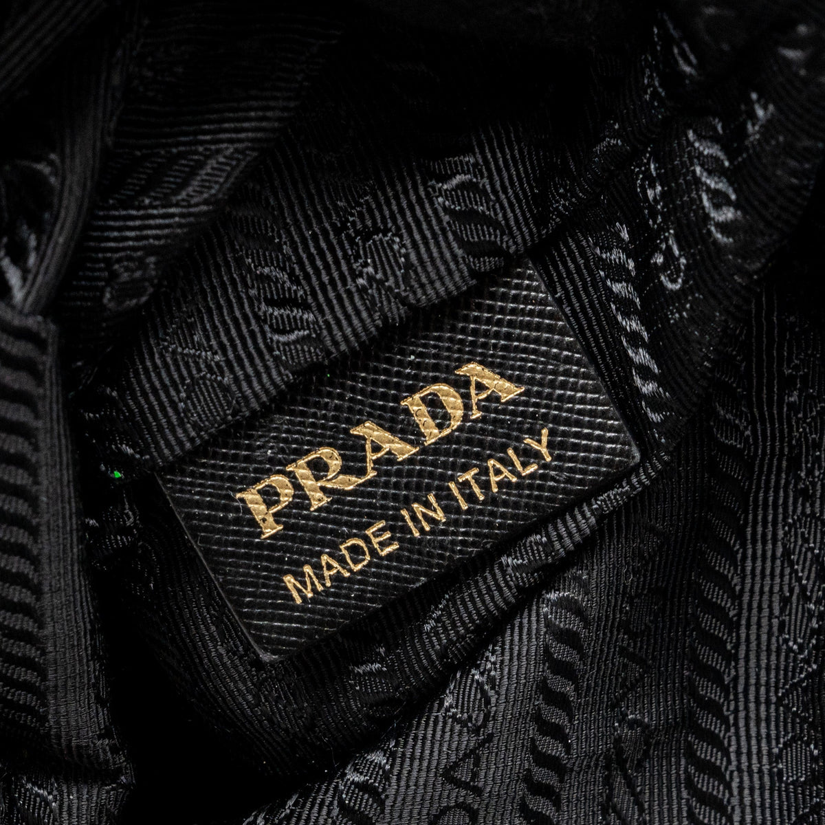 PRADA ZIP NYLON BAG BLACK GHW
