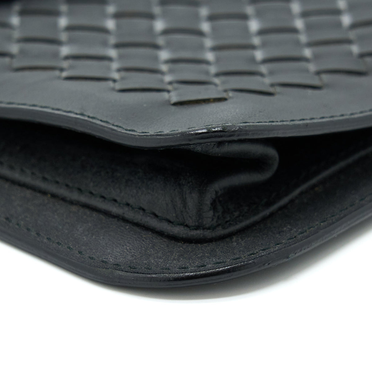BOTTEGA VENETA MEN’S POUCH INTRECCIATE BLACK WITH BLACK HARDWARE