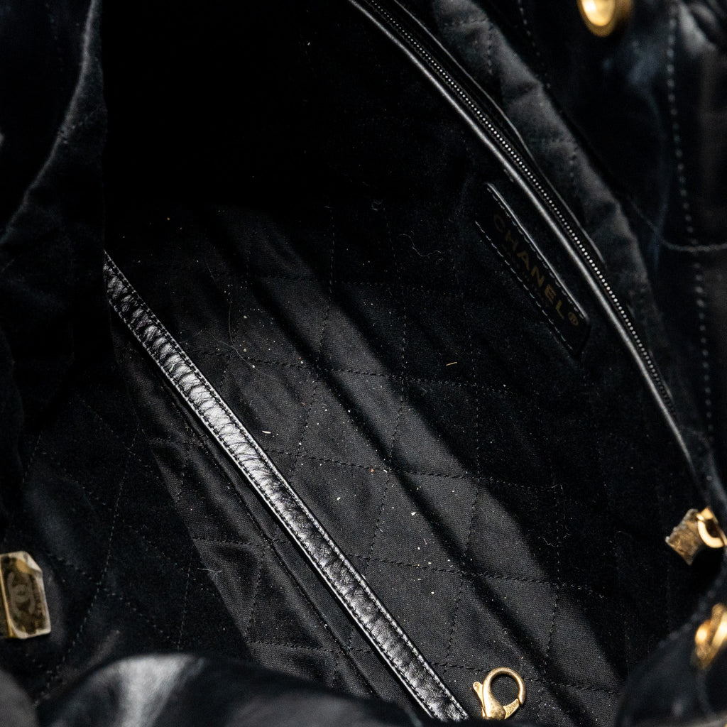 CHANEL SMALL 22 BAG SHINY CALFSKIN BLACK GHW (MICROCHIP)