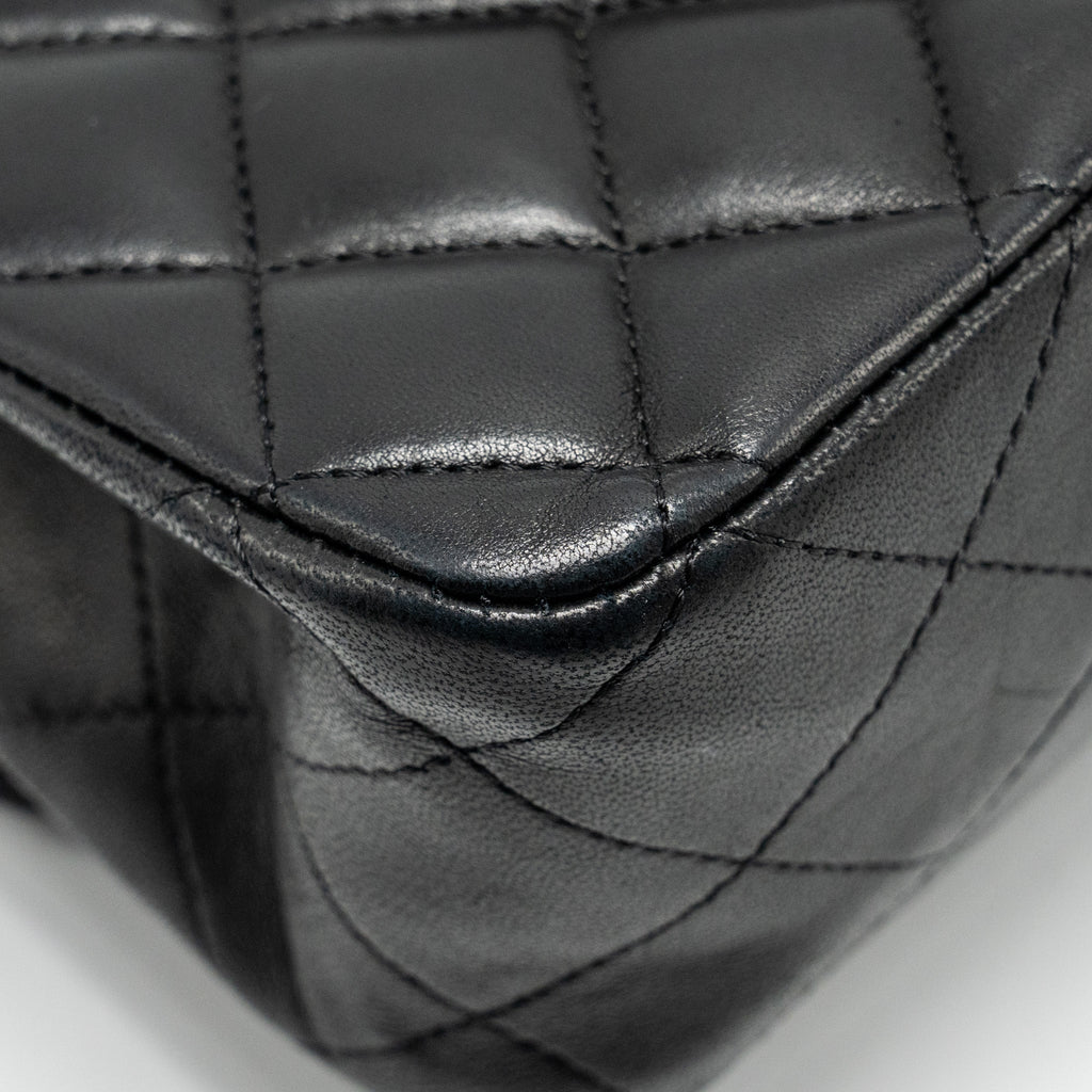 CHANEL MEDIUM CLASSIC DOUBLE FLAP BAG LAMBSKIN BLACK GHW