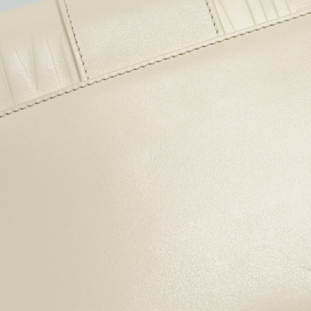 DIOR 30 MONTAIGNE BAG CALFSKIN WHITE GHW