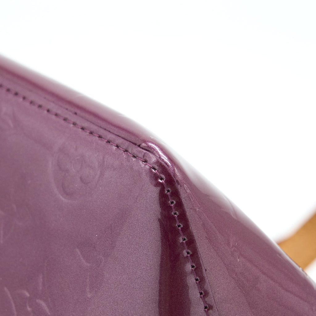 LOUIS VUITTON BELLEVUE PM MONOGRAM VERNIS VIOLETTE GHW