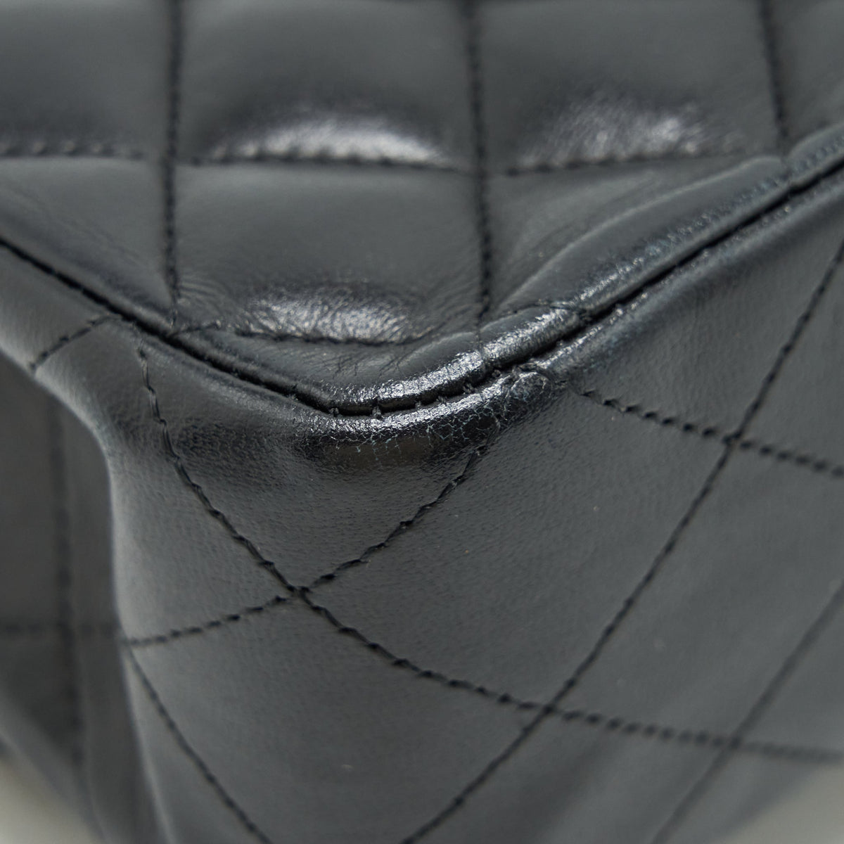 CHANEL MEDIUM CLASSIC FLAP BAG LAMBSKIN BLACK SHW