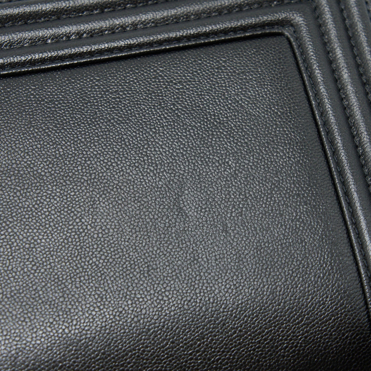 CHANEL MINI BOY BAG CALFSKIN BLACK LGHW (MICROCHIP)