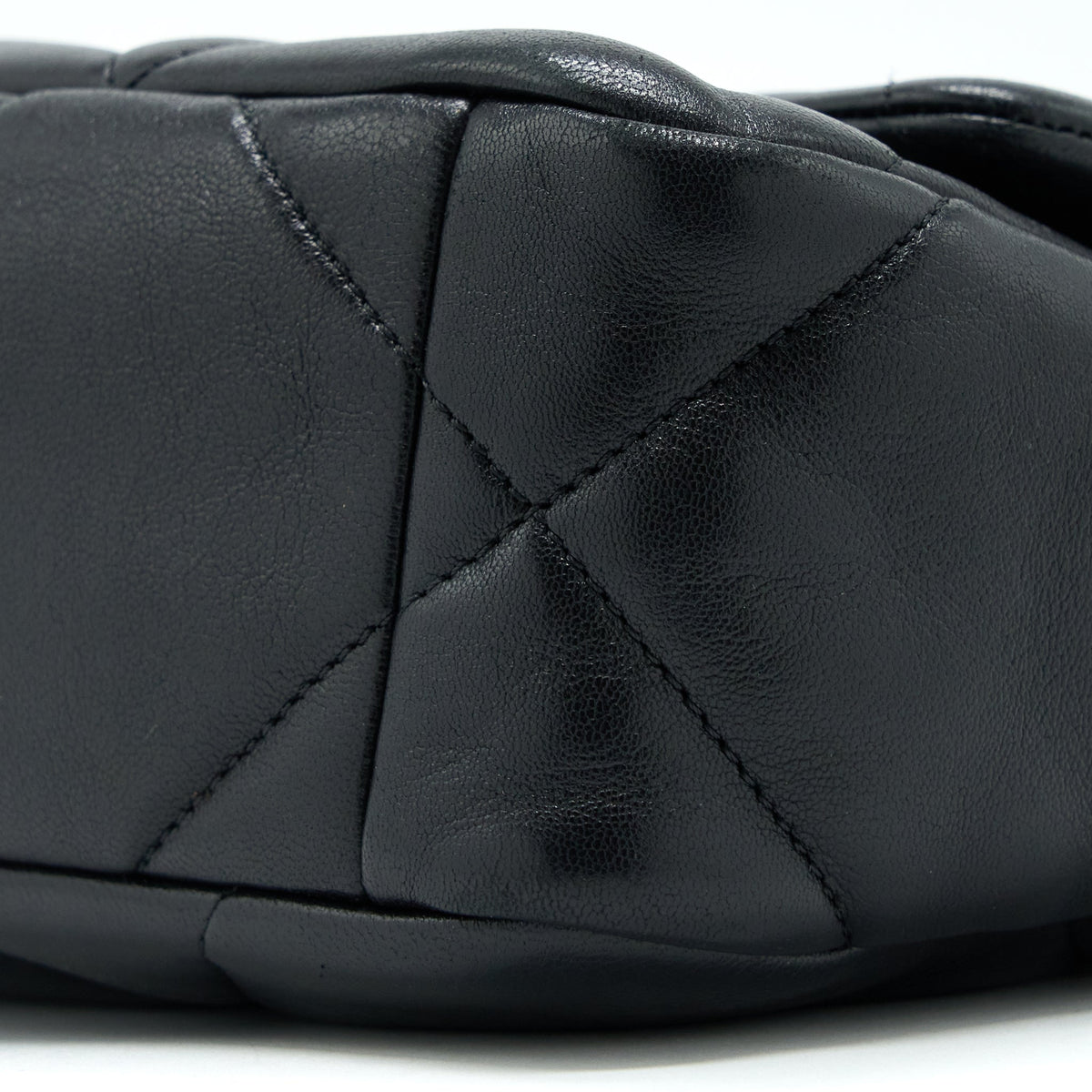 CHANEL SMALL 19 BAG LAMBSKIN BLACK MULTICOLOUR HARDWARE