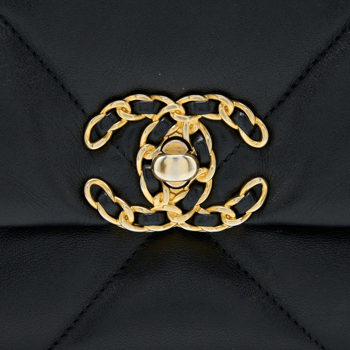 CHANEL SMALL 19 BAG LAMBSKIN BLACK MULTICOLOUR HARDWARE
