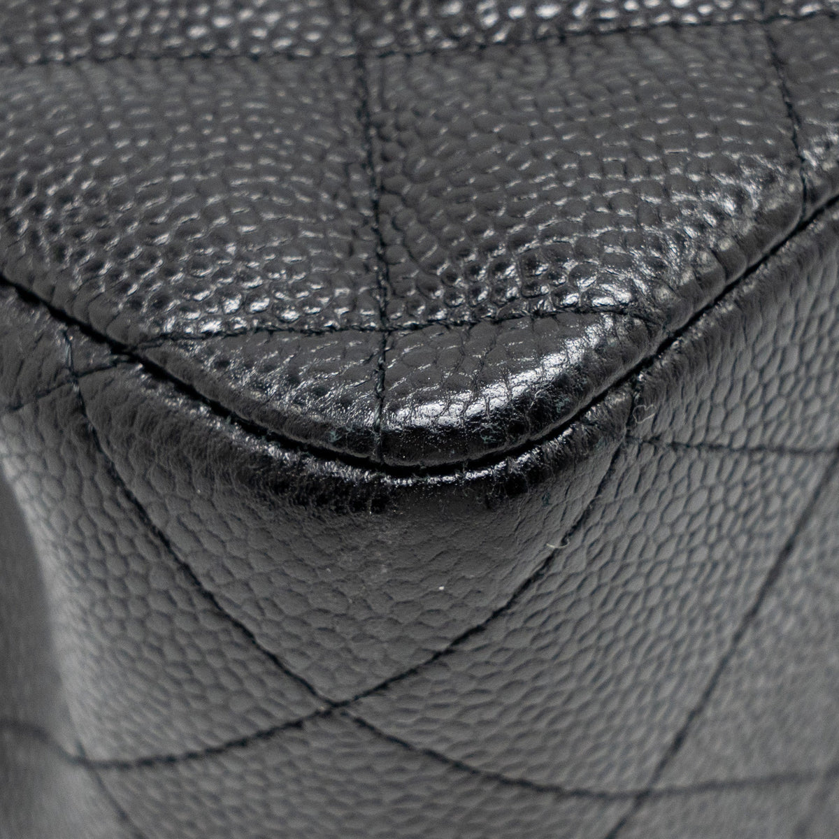 CHANEL JUMBO CLASSIC DOUBLE FLAP BAG CAVIAR BLACK GHW