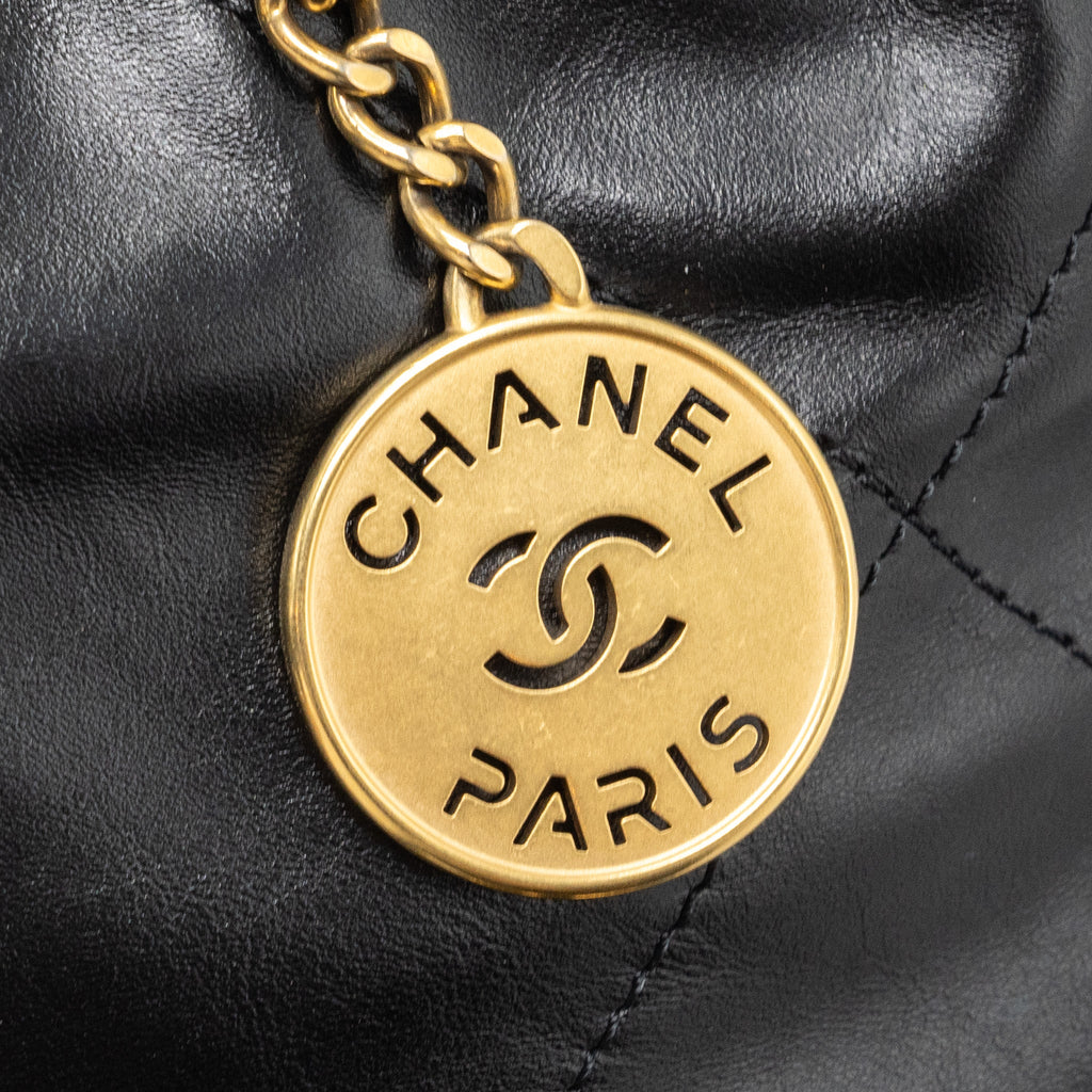 CHANEL MINI 22 BAG SHINY CALFSKIN BLACK GHW(MICROCHIP)