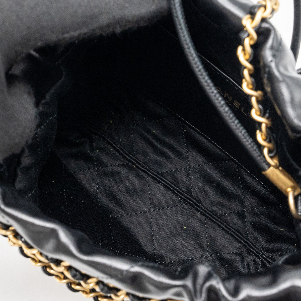 CHANEL MINI 22 BAG SHINY CALFSKIN BLACK GHW(MICROCHIP)