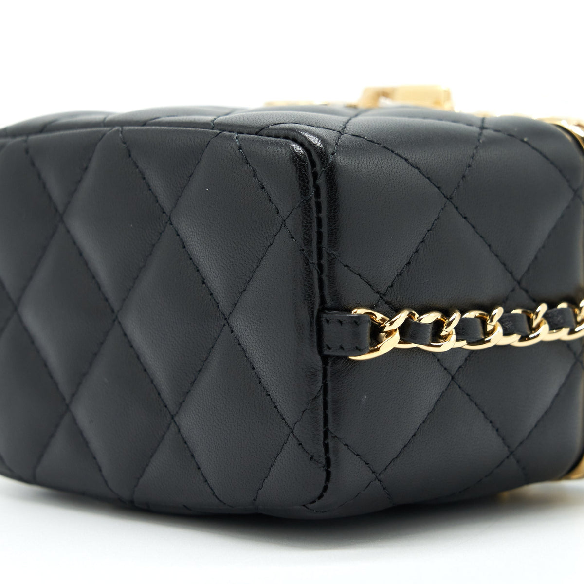 CHANEL SMALL CLIP FLAP VANITY WITH CHAIN LAMBSKIN BLACK GHW