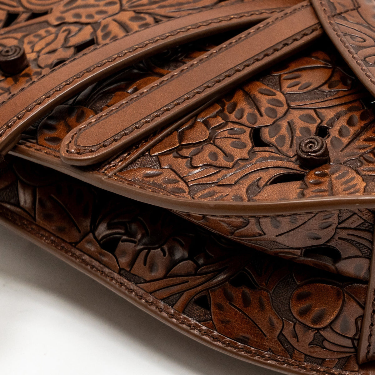 DIOR MEDIUM SADDLE BAG LASER-CUT FLORAL CALFSKIN BROWN GHW