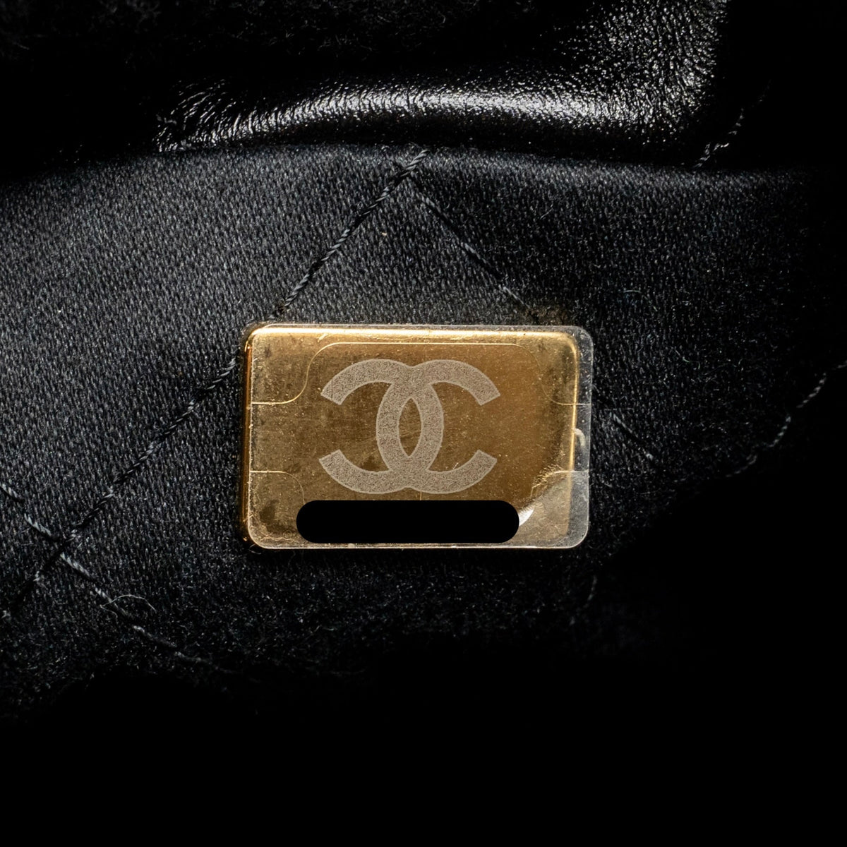 CHANEL MINI 22 BAG SHINY CALFSKIN BLACK GHW (MICROCHIP)