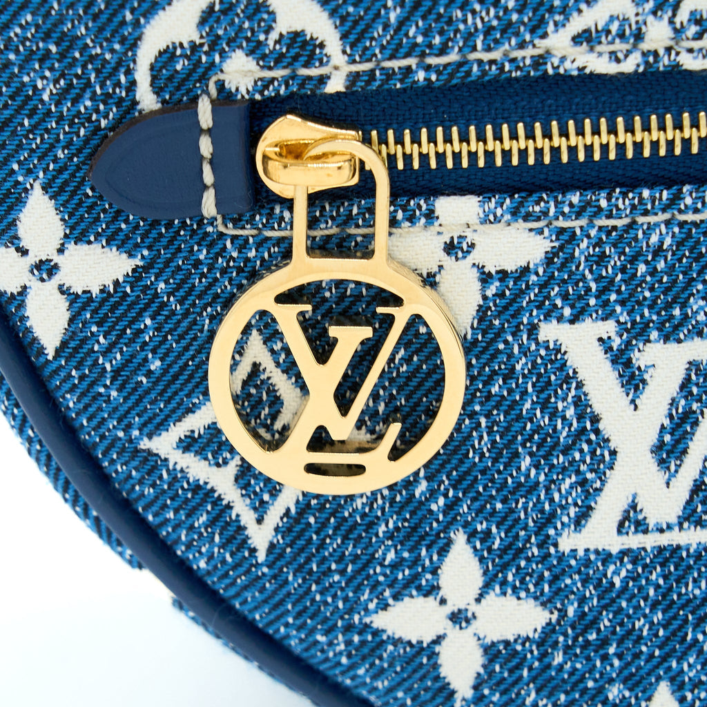 LOUIS VUITTON HALF-MOON LOOP BAGUETTE HANDBAG DENIM BLUE GHW