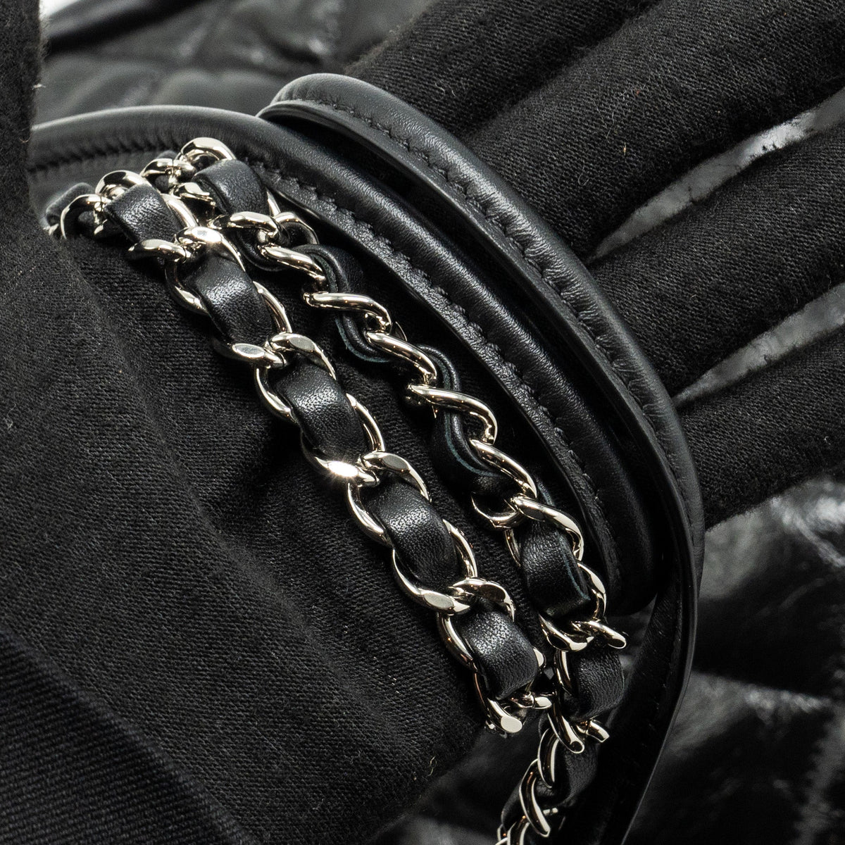 CHANEL 31 BAG CALFSKIN BLACK SHW
