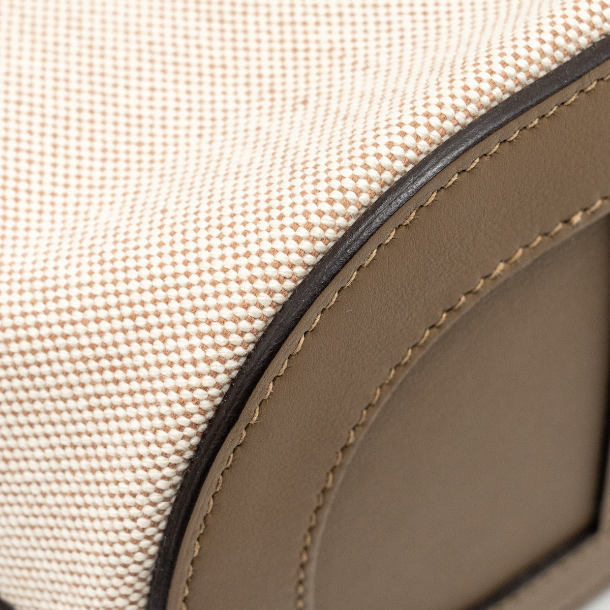 HERMES IN-THE-LOOP 18 BAG CANVAS / SWIFT ECRU-BEIGE/ BEIGE DE WEIMAR SHW