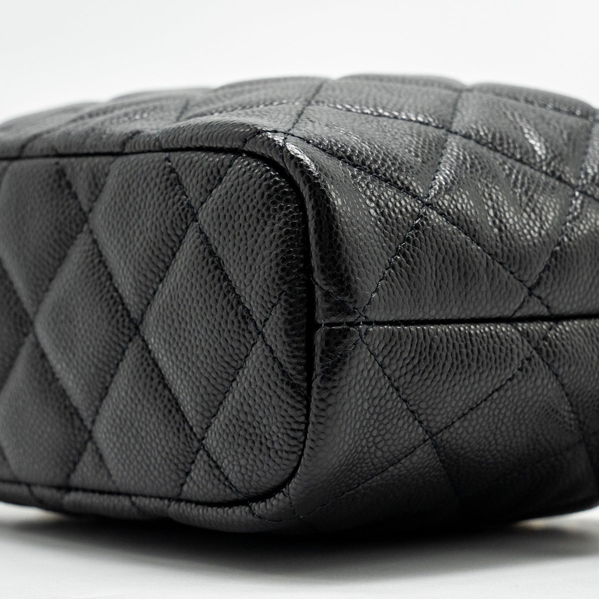 CHANEL 25C QUILTED HOBO BAG CAVIAR BLACK GHW (MICROCHIP)
