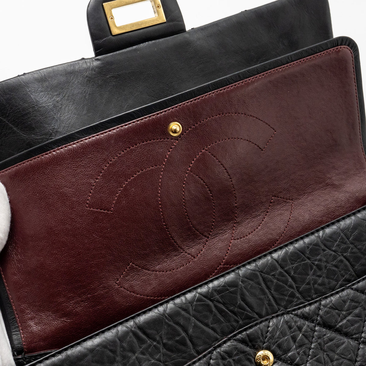 CHANEL MAXI 2.55 REISSUE DOUBLE FLAP BAG AGED CALFSKIN BLACK GHW