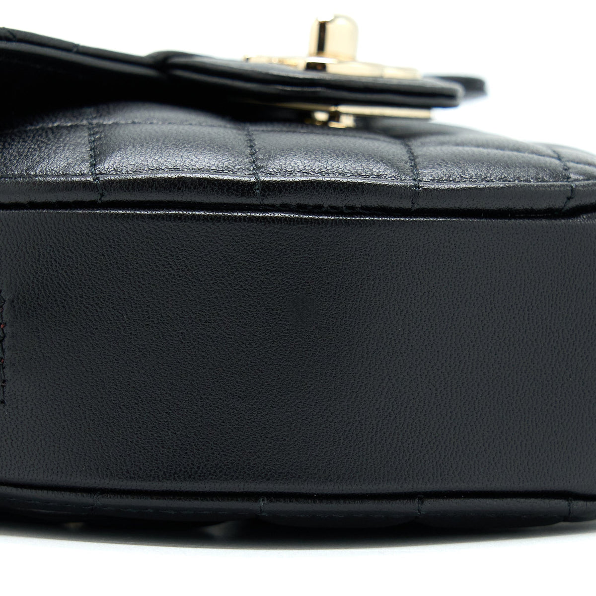 CHANEL 22S SMALL HEART BAG LAMBSKIN BLACK LGHW