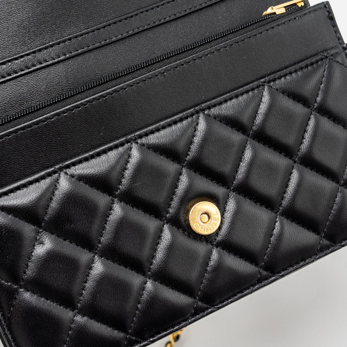 CHANEL COCO HEART WALLET ON CHAIN LAMBSKIN BLACK GHW (MICROCHIP)